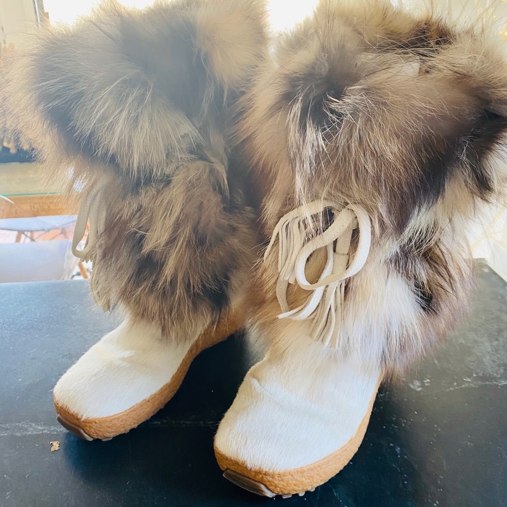 Woman’s fur boots